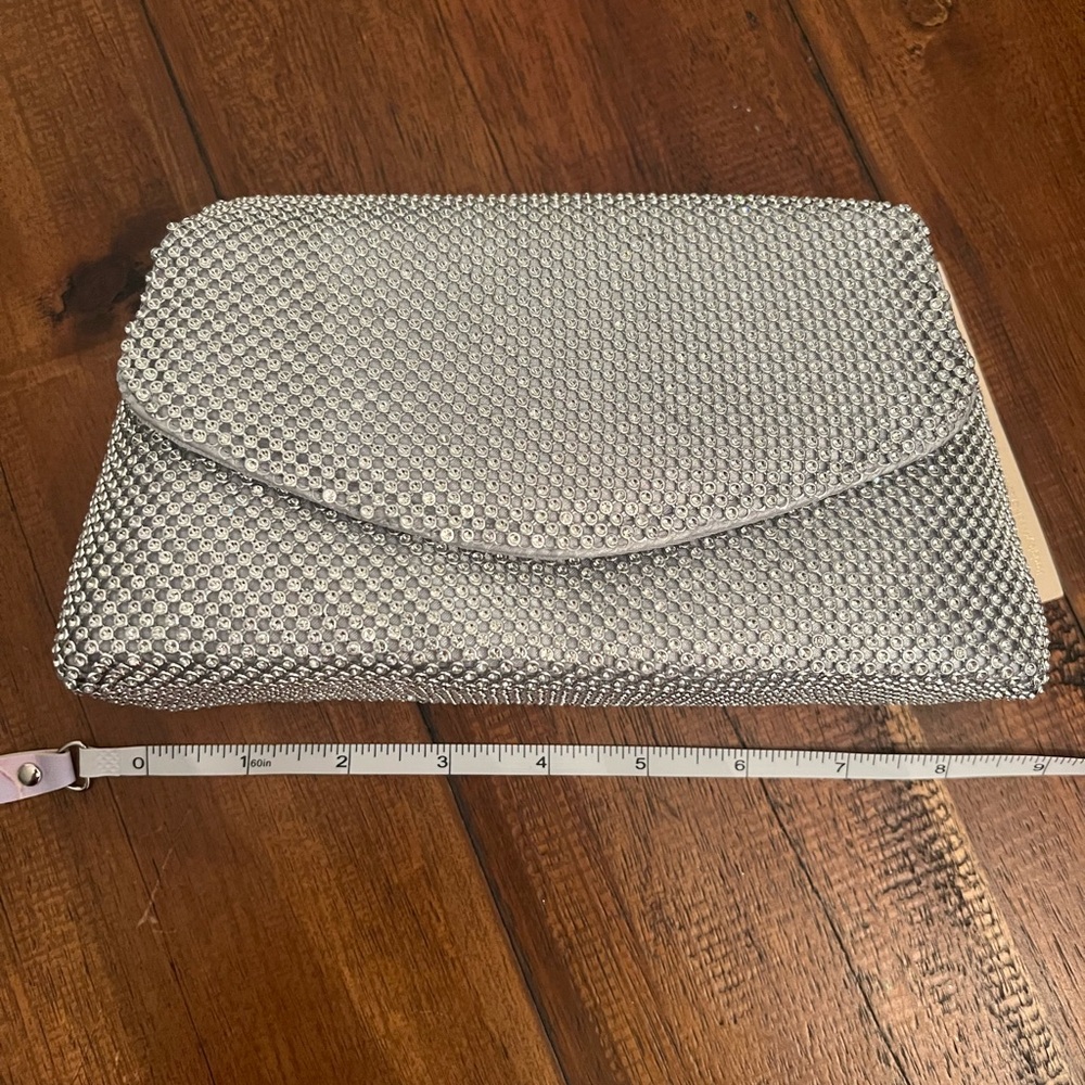Badgley Mischka | Crystal Mesh Evening Bag - Picture 3 of 6